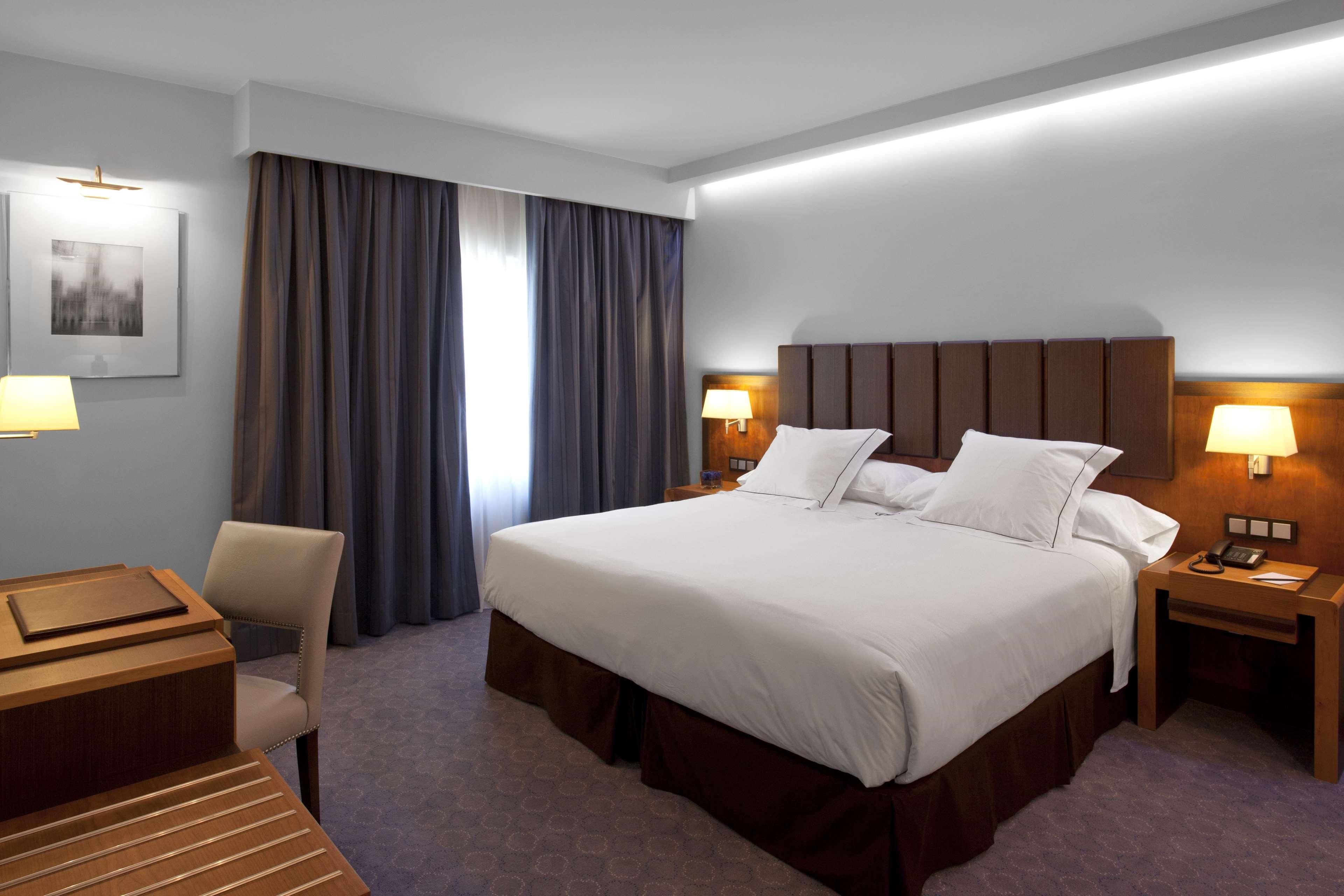 คลาริดจ์ มาดริด Hotel ภายนอก รูปภาพ